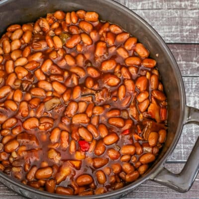 A pot of barbecued baked beans.
