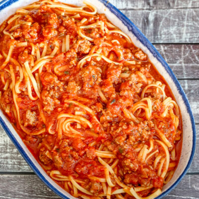 Bolognese sauce with spaghetti.
