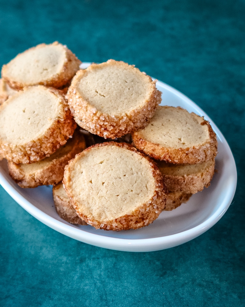A plate of sable style snickerdoodle cookies.
