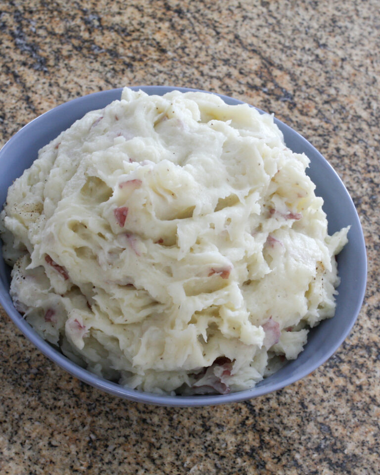 light roasted garlic mashed potatoes, vegan