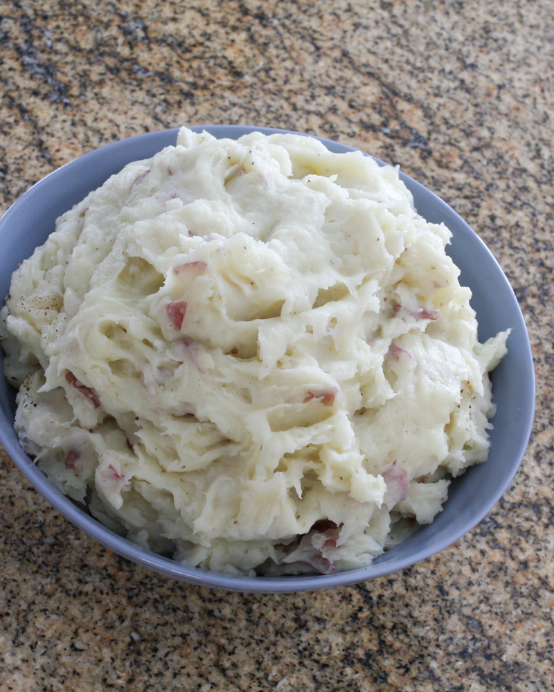 light roasted garlic mashed potatoes, vegan
