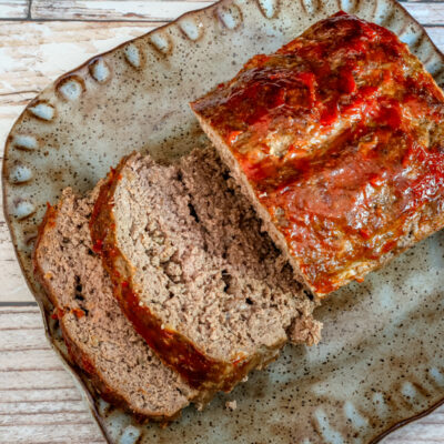 old-fashioned meatloaf with oats and ketchup