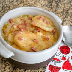 slow cooker scalloped potatoes with ham and cheese