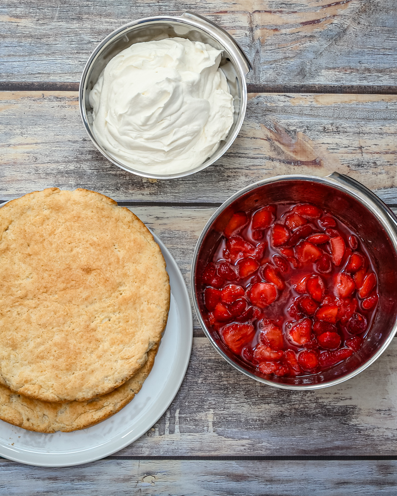 Strawberry shortcake assembly