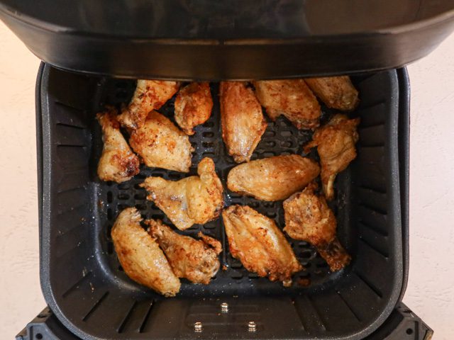 chicken wings in the air fryer