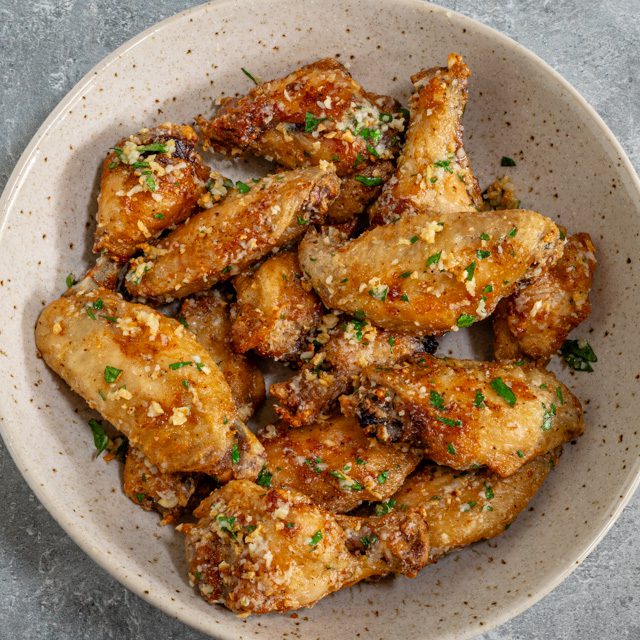 Air Fryer Garlic Parmesan Chicken Wings - Classic Recipes