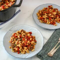American chop suey in plates