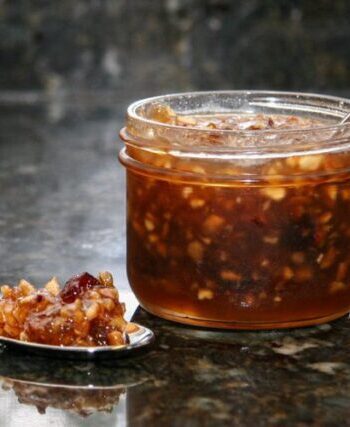 apple cranberry conserve in a canning jar