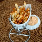 baked french fries with sriracha mayo
