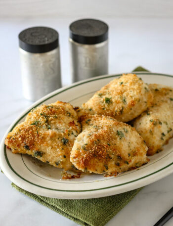 chicken breasts with garlic and parmesan cheese coating