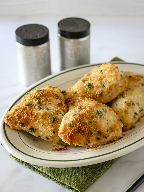 chicken breasts with garlic and parmesan cheese coating