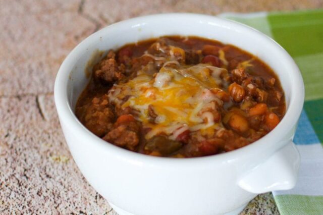 Easy Beef and Beans With Cheese - Classic Recipes