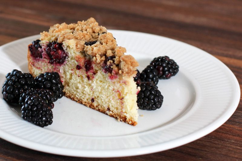 blackberry crumb cake