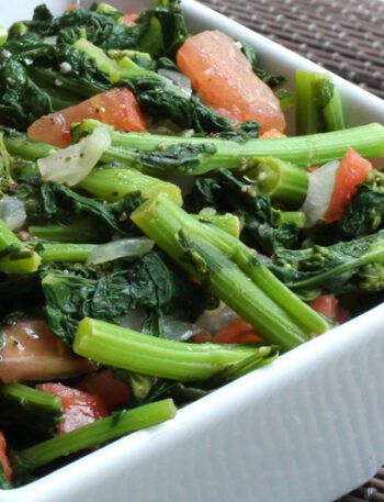 broccoli raab or rabe with tomatoes and garlic