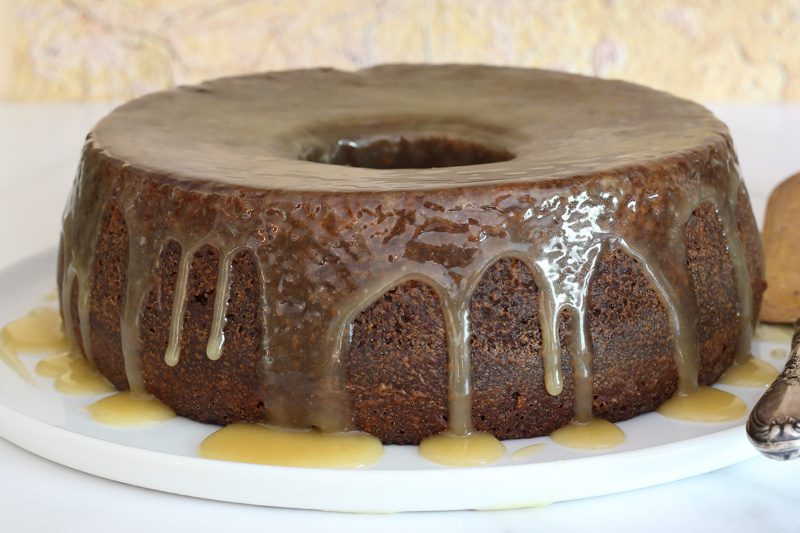 cake with caramel cake glaze