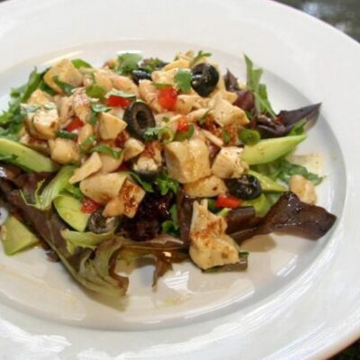 chicken and white bean salad with avocado and olives