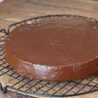 chocolate glaze on a cake