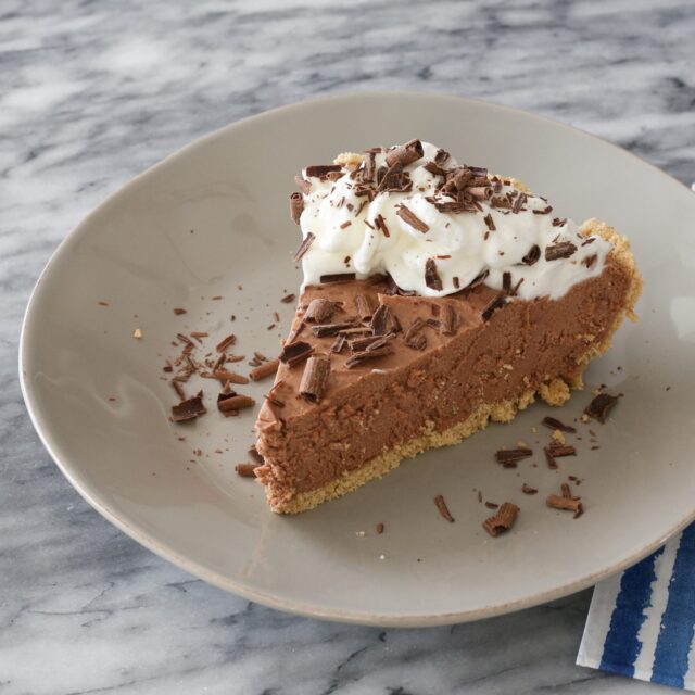 Chocolate Amaretto Pie - Classic Recipes