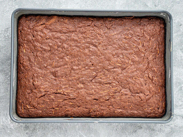 baked chocolate zucchini cake