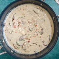 saute pan with chicken a la king