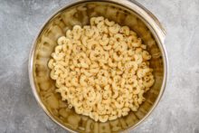 cooked macaroni