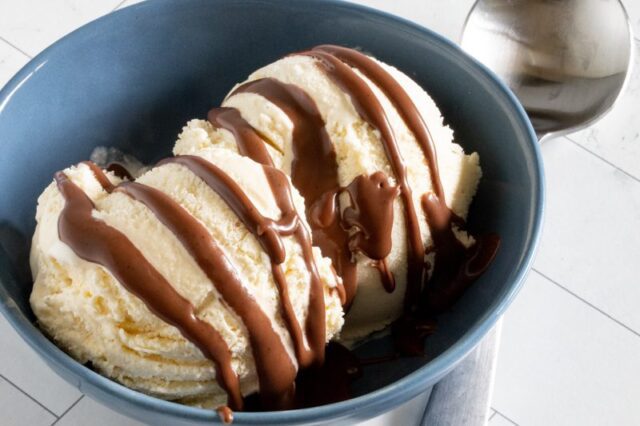 sugar free chocolate sauce on ice cream