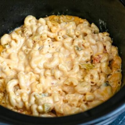 slow cooker macaroni and cheese with tex-mex flavors