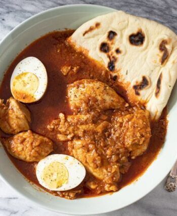 doro wat with chicken thighs and hard boiled egg