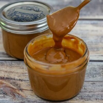 slow cooker dulce de leche in jars