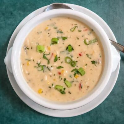 Chicken chowder with corn for slow cooker or stovetop.
