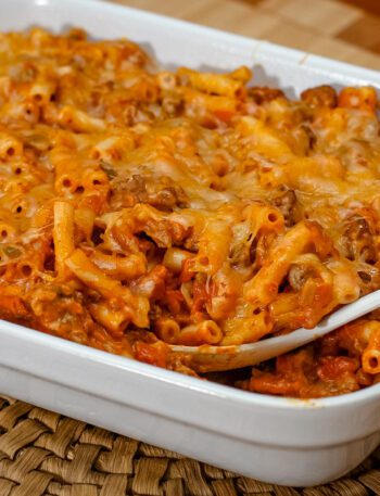 ground beef pasta and tomato casserole