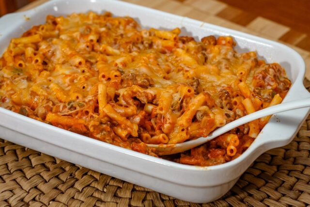 ground beef pasta and tomato casserole