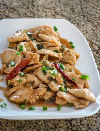 platter with hunan chicken