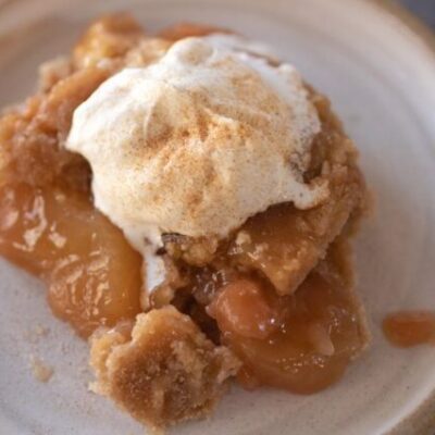 instant pot apple dump cake