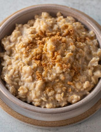 instant pot oatmeal in a bowl