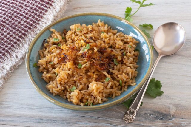 instant pot parsi rice in a bowl