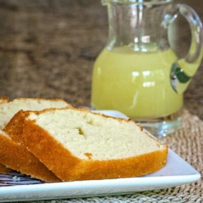 lemon dessert sauce and pound cake