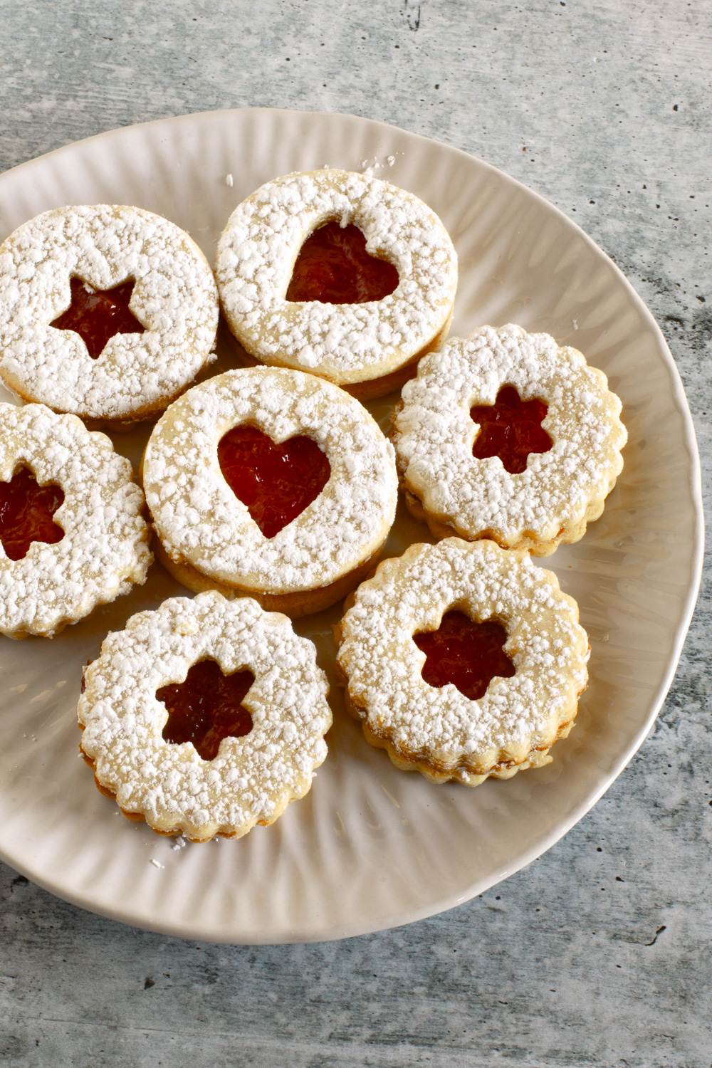 Linzer Cookies - Classic Recipes