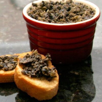 olive tapenade spread