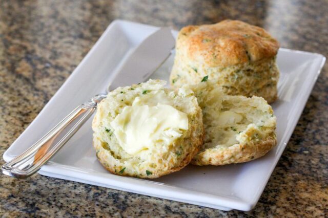 parsley and olive oil biscuits