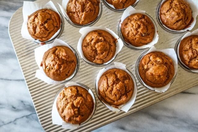 baked pumpkin muffins
