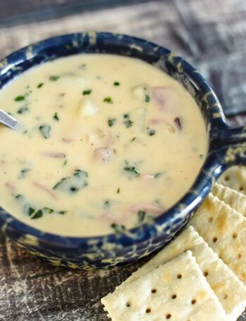 potato soup with crackers