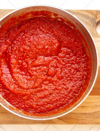 pizza sauce in the pan