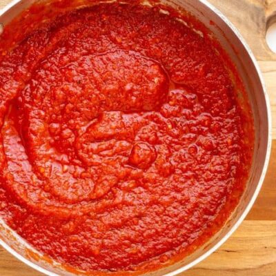pizza sauce in the pan