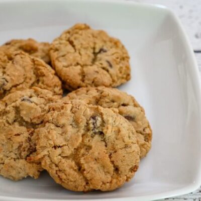 Ranger cookies in a dish.