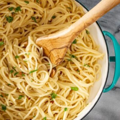 roasted garlic pasta in the pan