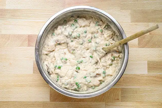 Sauce for chicken tetrazzini.