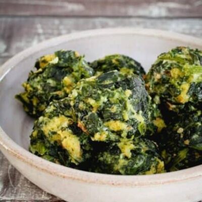 spinach balls appetizer in a bowl