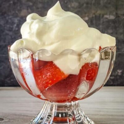 strawberries with stabilized whipped cream