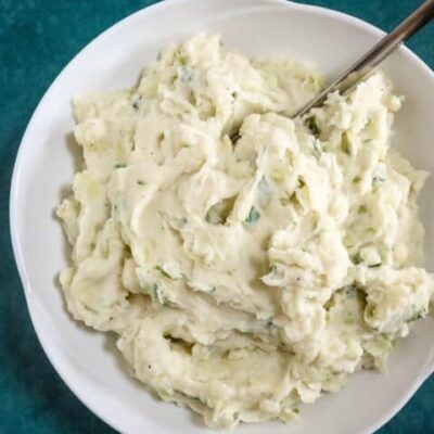 colcannon in the serving bowl